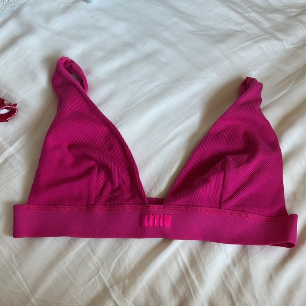 Skims Bra